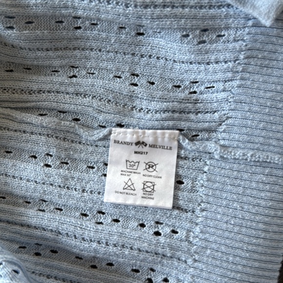 Brandy Melville Blue Cropped Cardigan Sweater - Picture 5 of 5